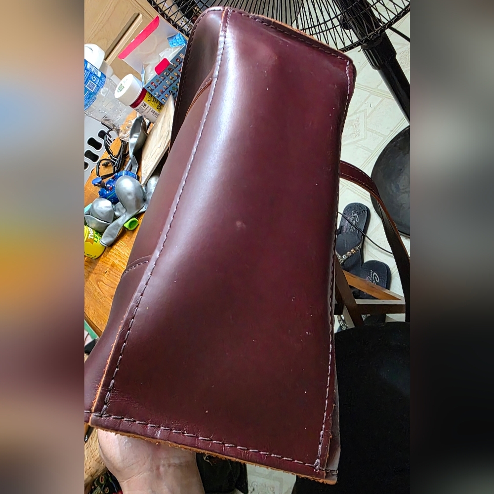 Portland Leather Deep Brown Leather Tote Bag - Picture 7 of 8